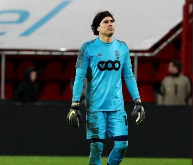 Ochoa y el Standard, con paso perfecto en los playoffs