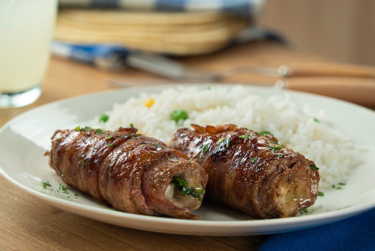 Rollitos de carne envueltos en tocino