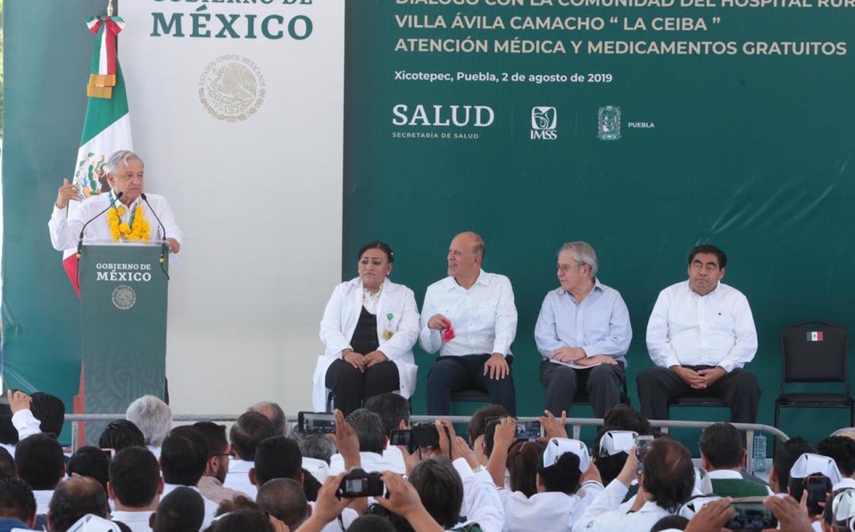 AMLO anuncia incremento de 40 mmdp en salud para 2020