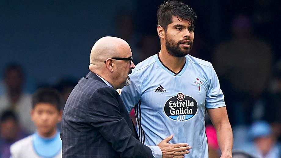 Néstor Araujo salió lesionado en derrota del Celta ante Real Sociedad