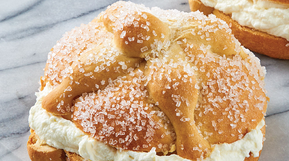 Delicioso pan de muerto relleno