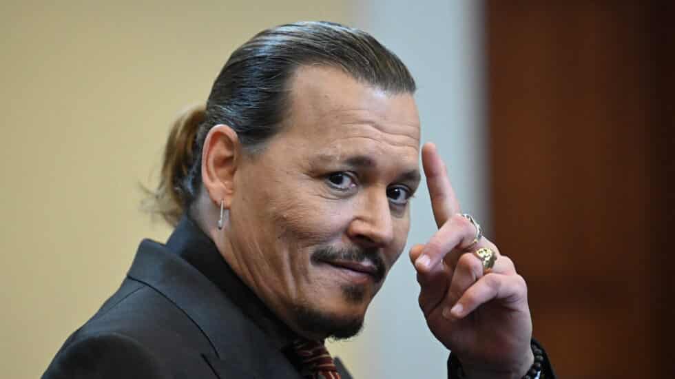 Johnny Depp reaparece con nuevo look